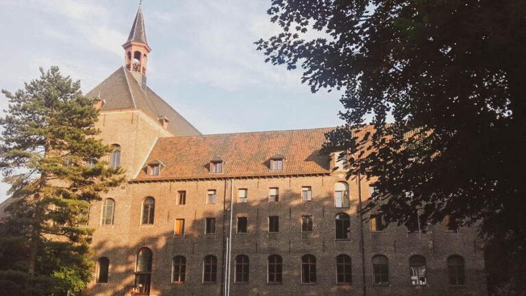 Karmelieten Karmelieten karmelieten-karmelieten